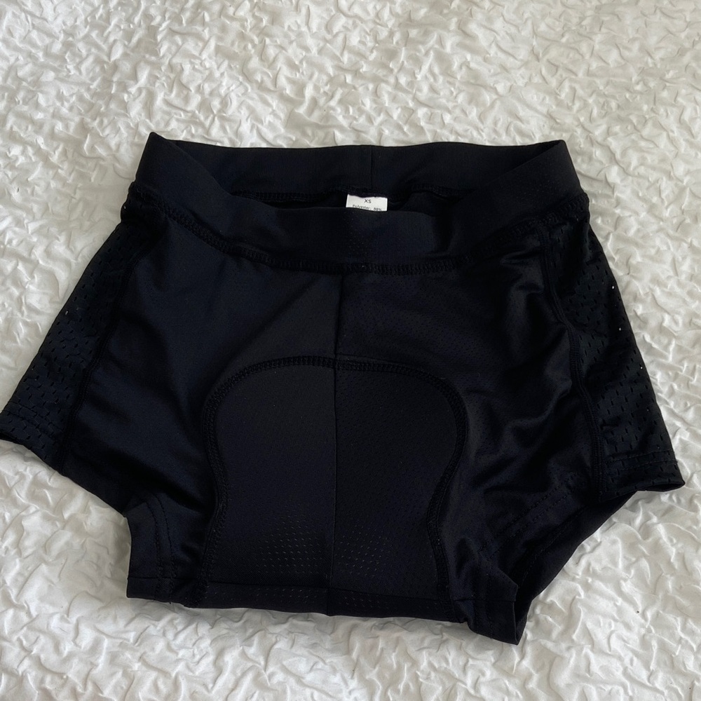 Women's Black Cycling Shorts​